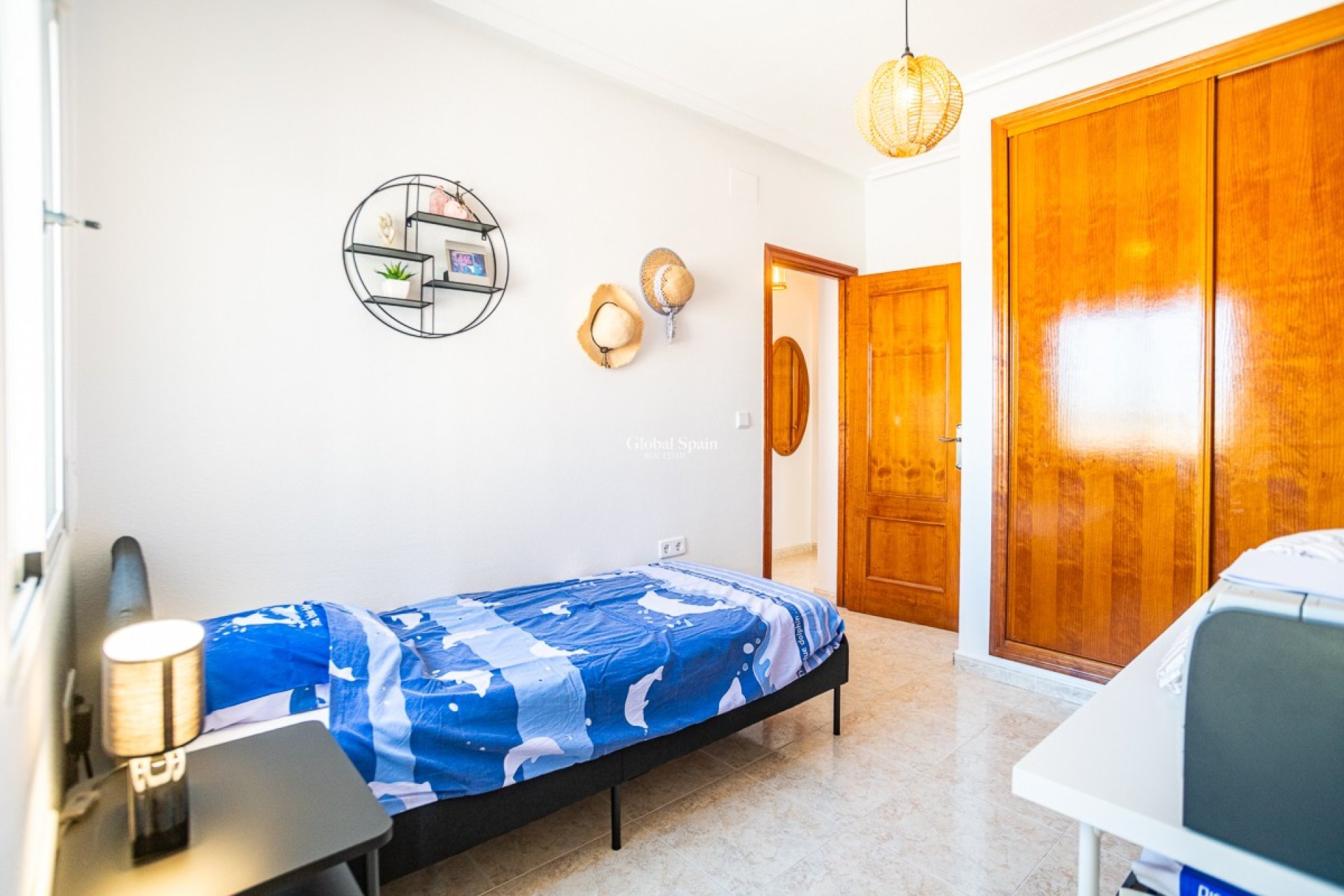 Wederverkoop - VILLA -
CATRAL - Catral