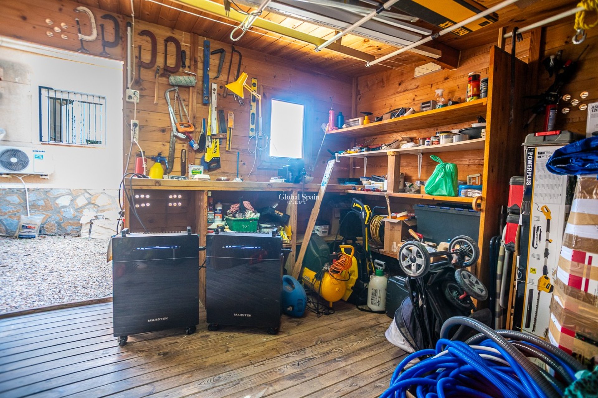 Wederverkoop - VILLA -
CATRAL - Catral