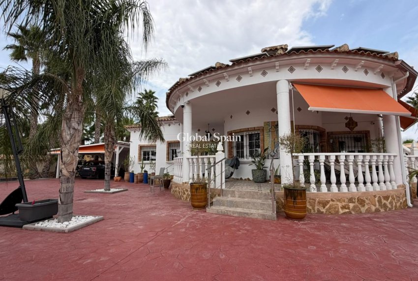 Wederverkoop - VILLA -
CATRAL - Comunidad Valenciana