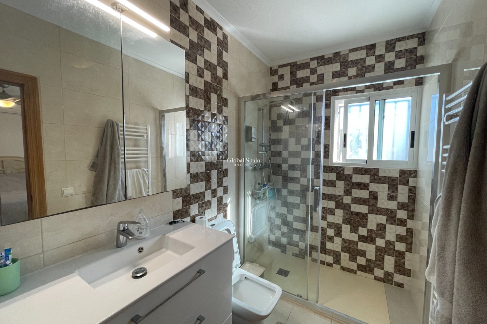 Wederverkoop - VILLA -
CATRAL - Costa Blanca