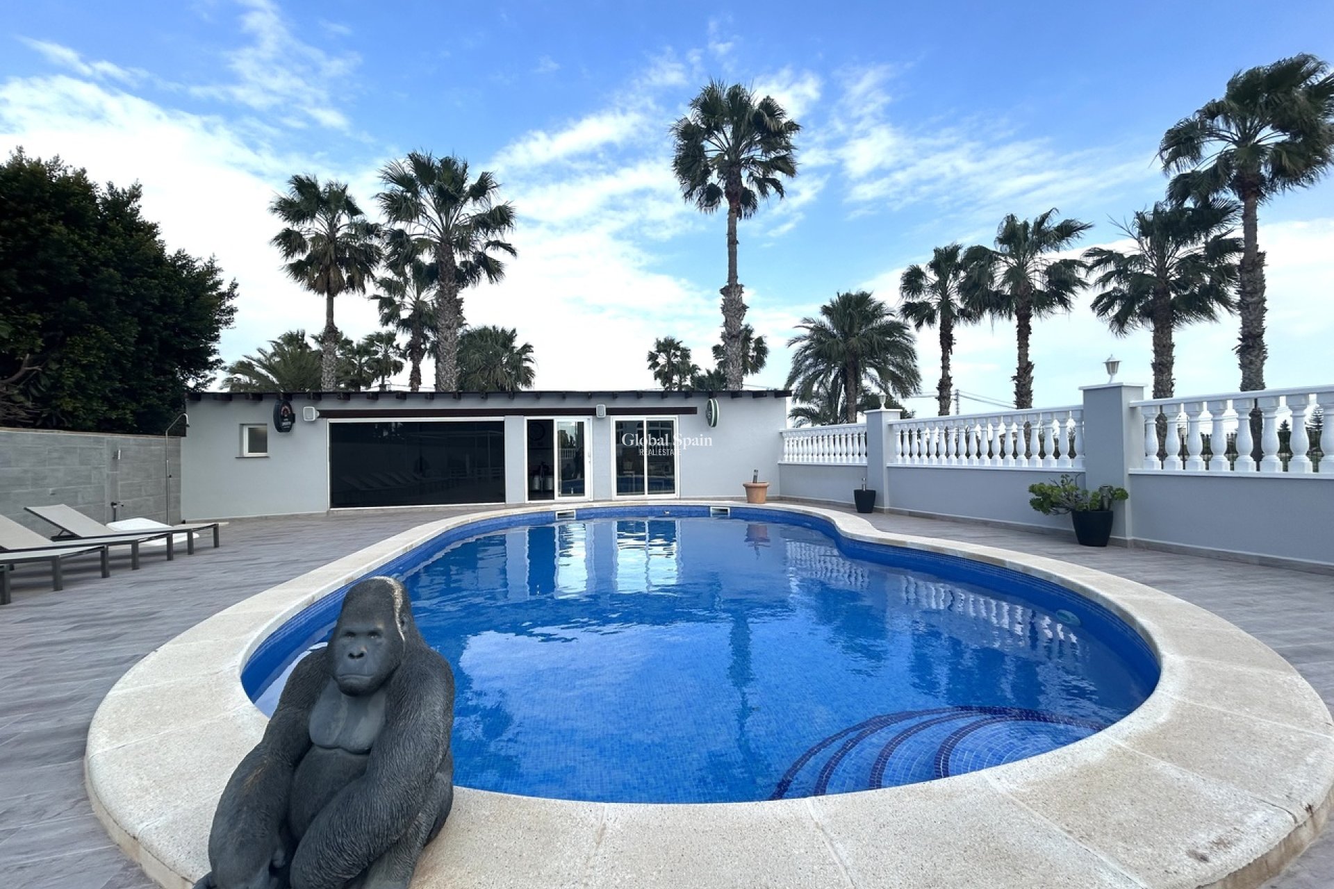 Wederverkoop - VILLA -
CATRAL - Costa Blanca