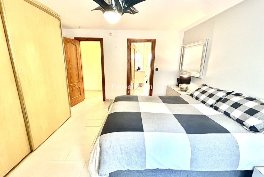 Wederverkoop - VILLA -
CATRAL - Costa Blanca