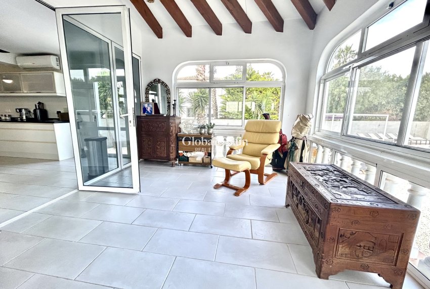 Wederverkoop - VILLA -
CATRAL - Costa Blanca