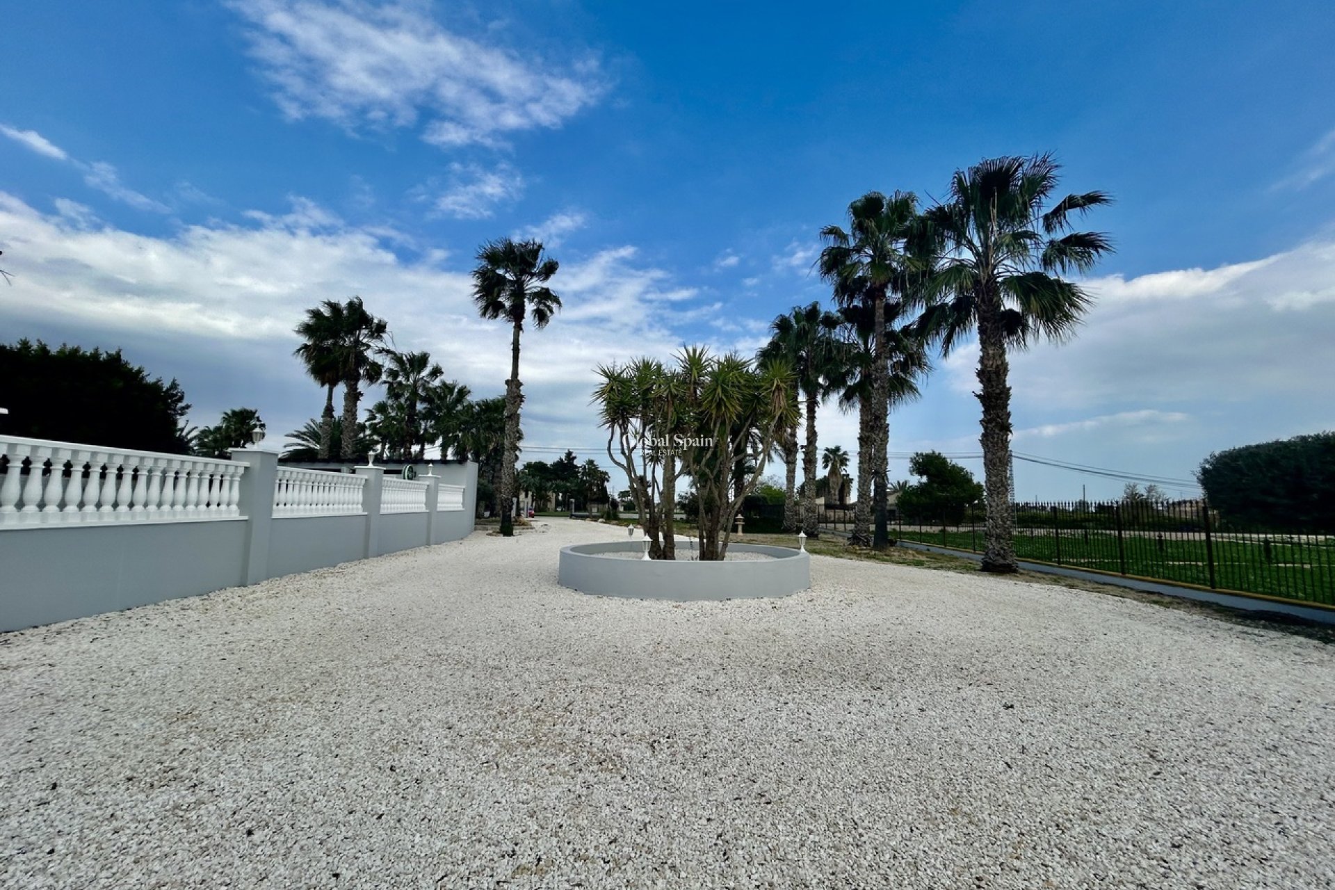 Wederverkoop - VILLA -
CATRAL - Costa Blanca