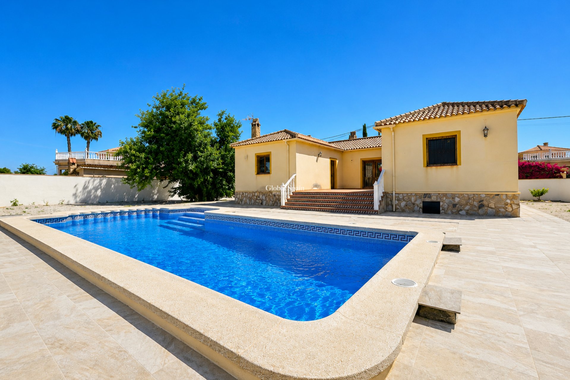 Wederverkoop - VILLA -
CATRAL - Costa Blanca