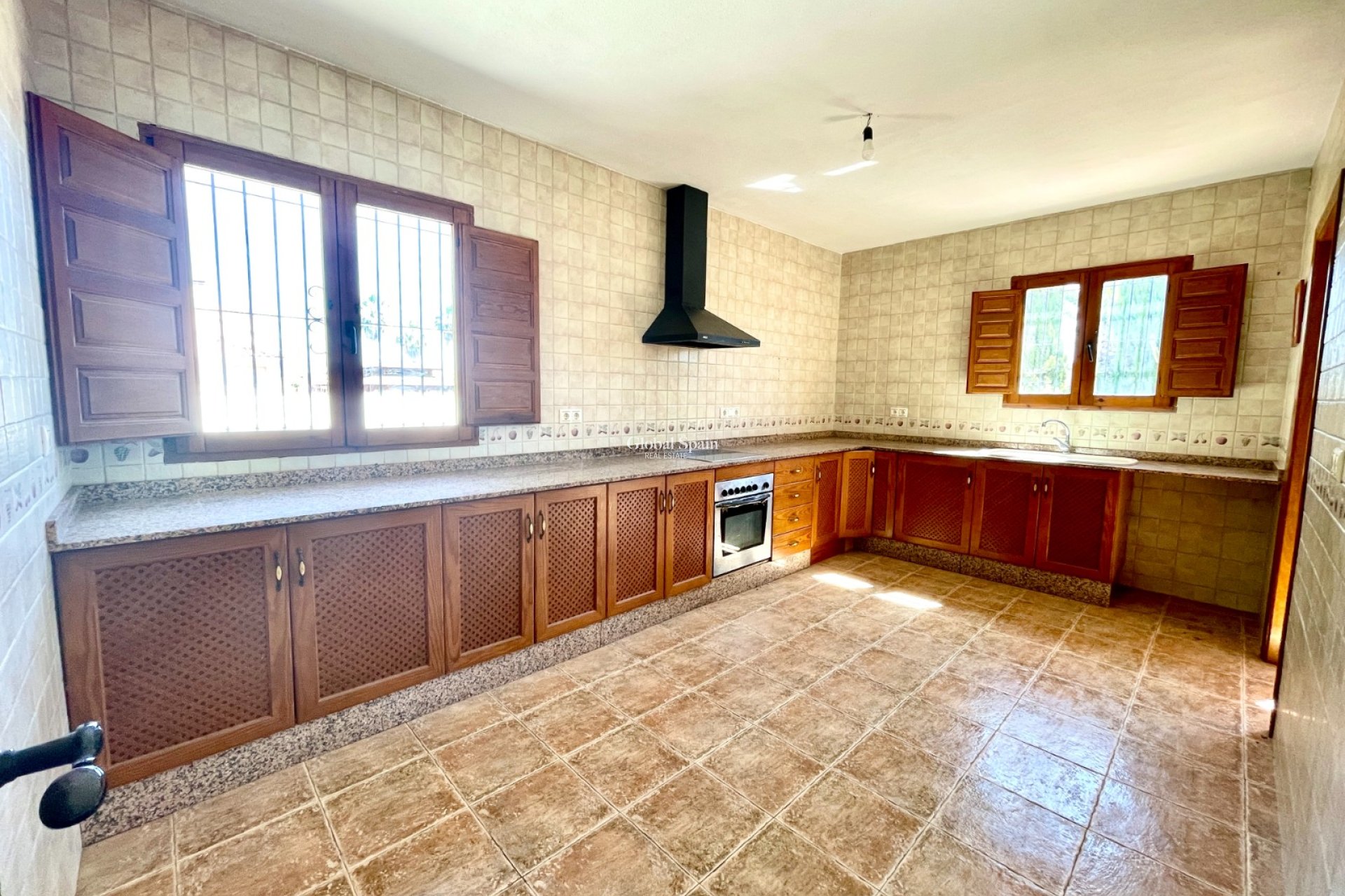 Wederverkoop - VILLA -
CATRAL - Costa Blanca
