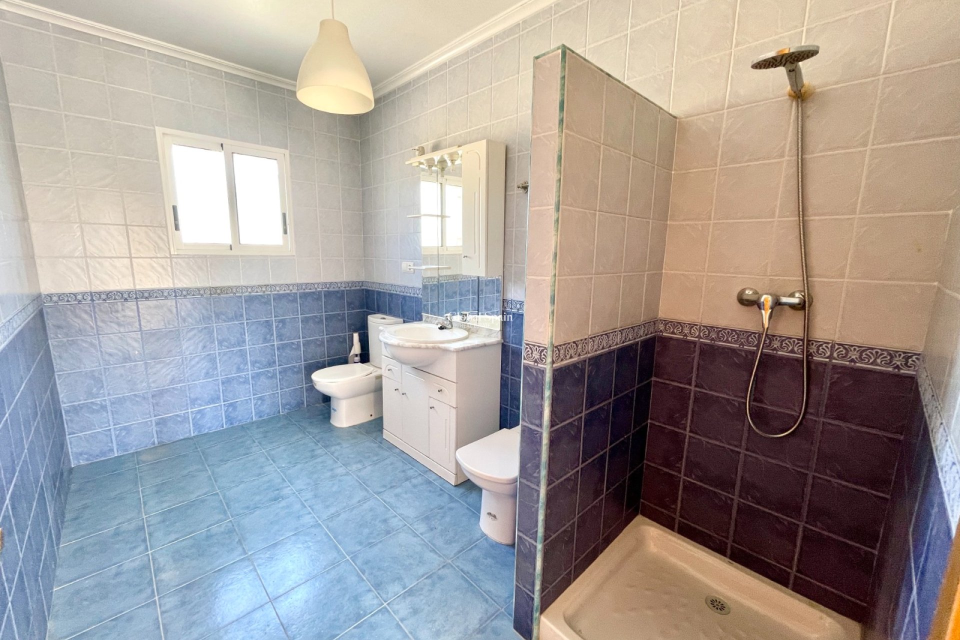 Wederverkoop - VILLA -
CATRAL - Costa Blanca