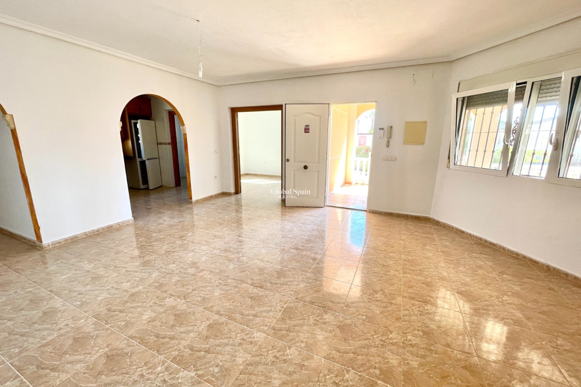 Wederverkoop - VILLA -
CATRAL - Costa Blanca