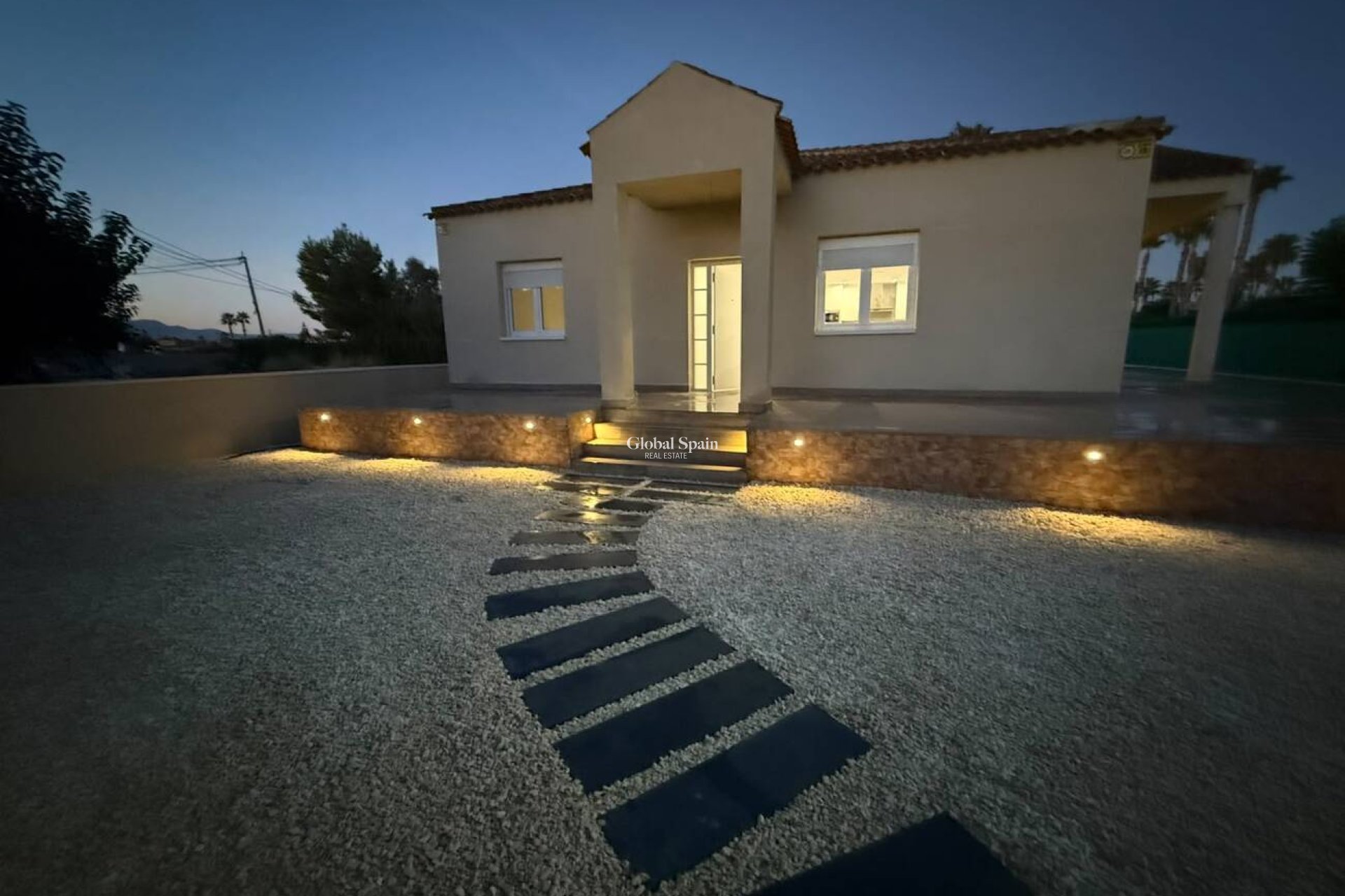 Wederverkoop - VILLA -
CATRAL - Costa Blanca