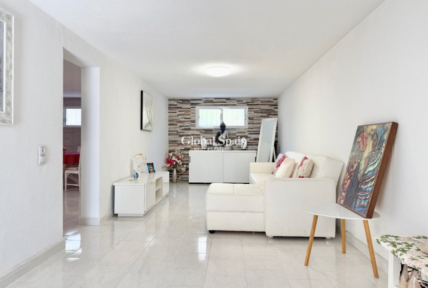Wederverkoop - VILLA -
CIUDAD QUESADA - Centro de la Ciudad Quesada