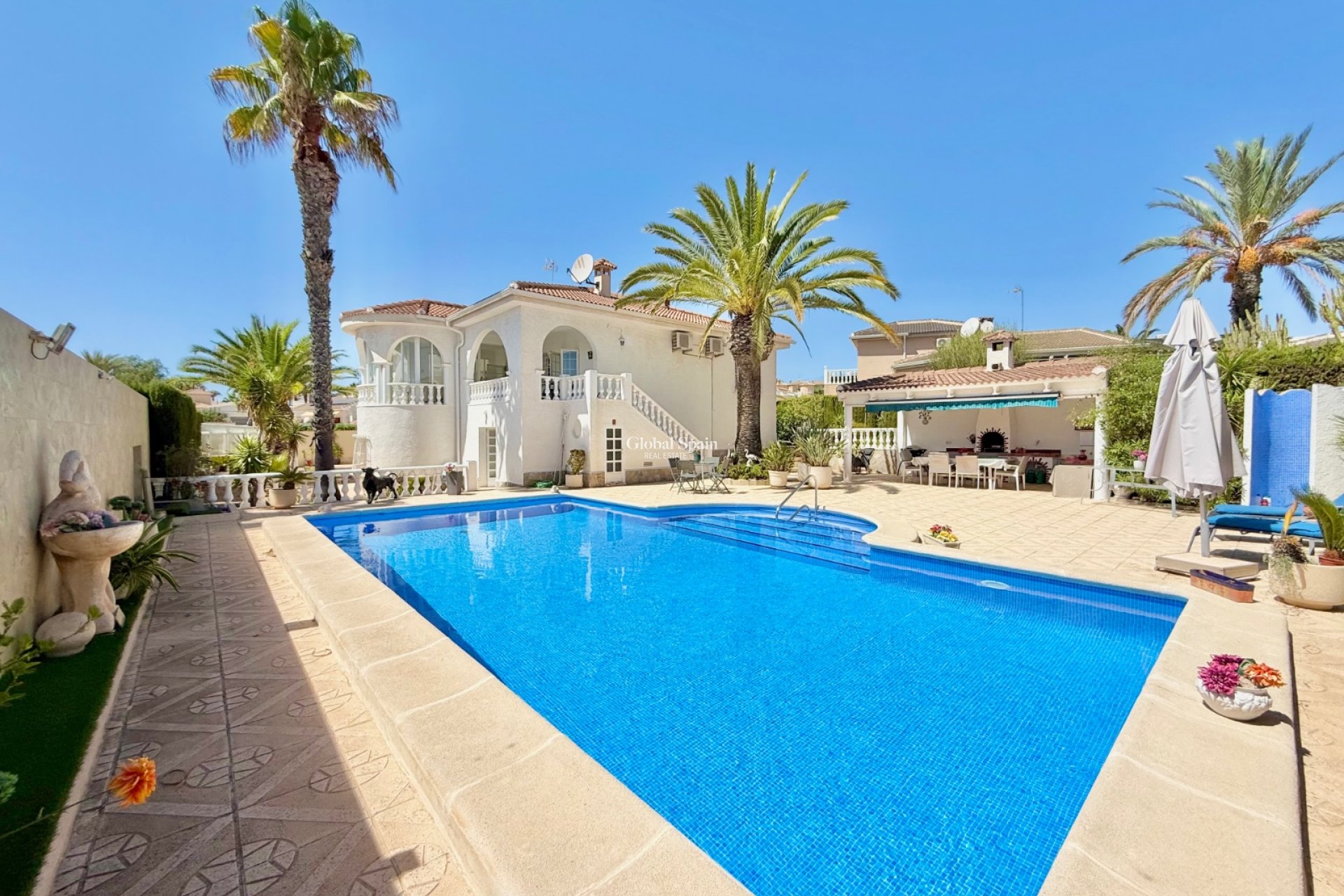 Wederverkoop - VILLA -
CIUDAD QUESADA - Centro de la Ciudad Quesada