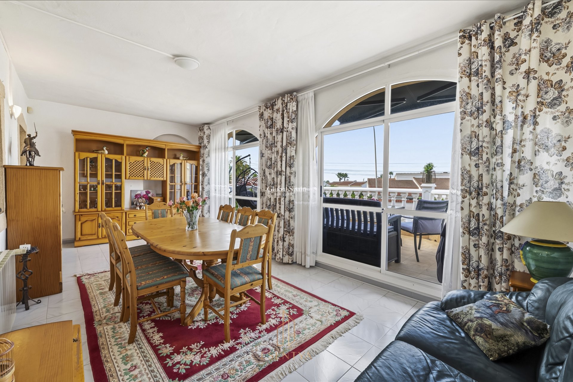 Wederverkoop - VILLA -
CIUDAD QUESADA - Centro