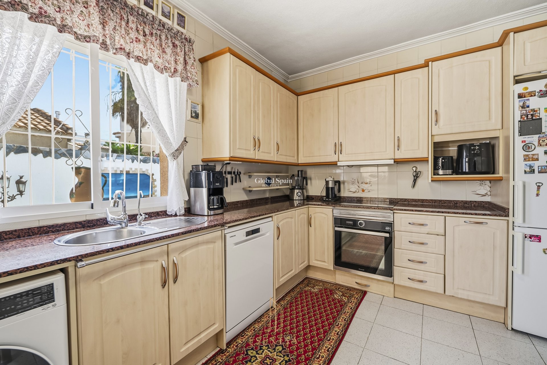 Wederverkoop - VILLA -
CIUDAD QUESADA - Centro
