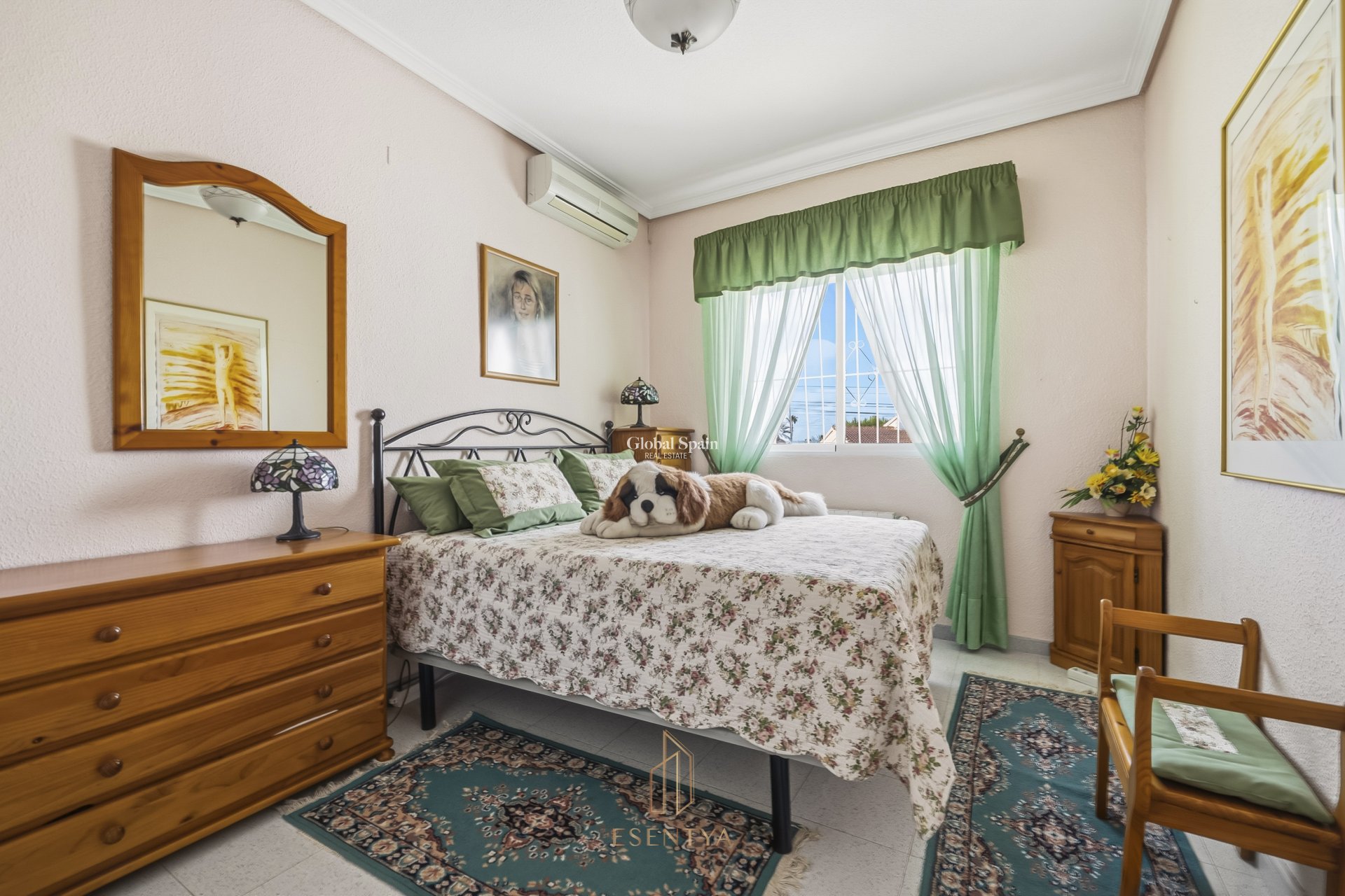 Wederverkoop - VILLA -
CIUDAD QUESADA - Centro