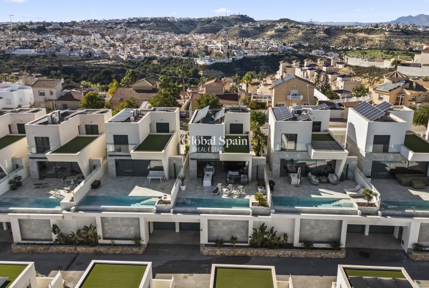 Wederverkoop - VILLA -
CIUDAD QUESADA - Ciudad Quesada