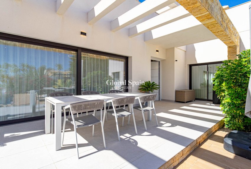 Wederverkoop - VILLA -
CIUDAD QUESADA - Doña Pena