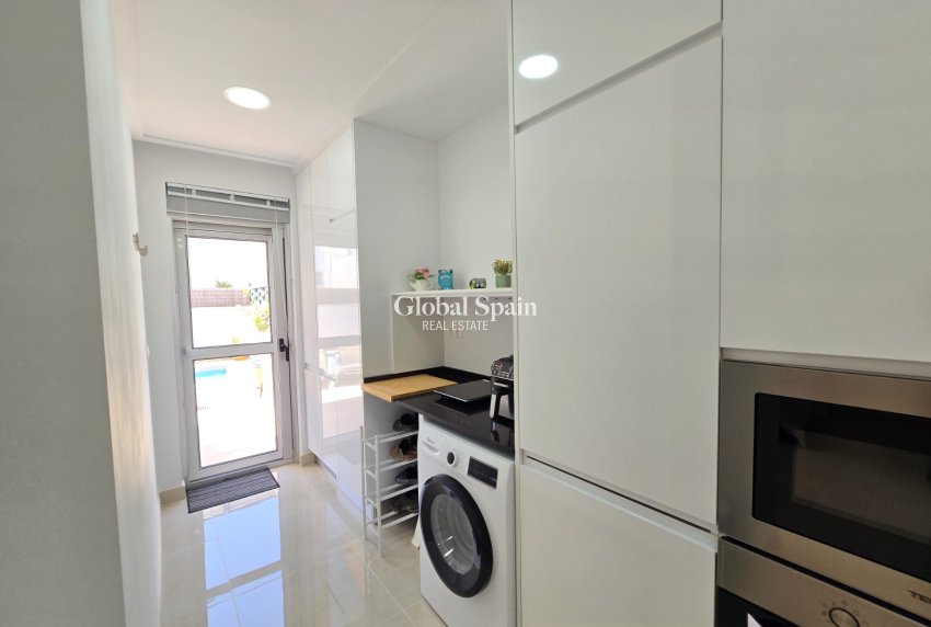 Wederverkoop - VILLA -
CIUDAD QUESADA - Doña Pepa *