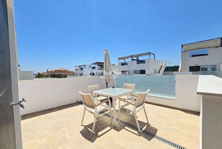 Wederverkoop - VILLA -
CIUDAD QUESADA - Doña Pepa *