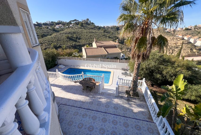 Wederverkoop - VILLA -
CIUDAD QUESADA - Rojales