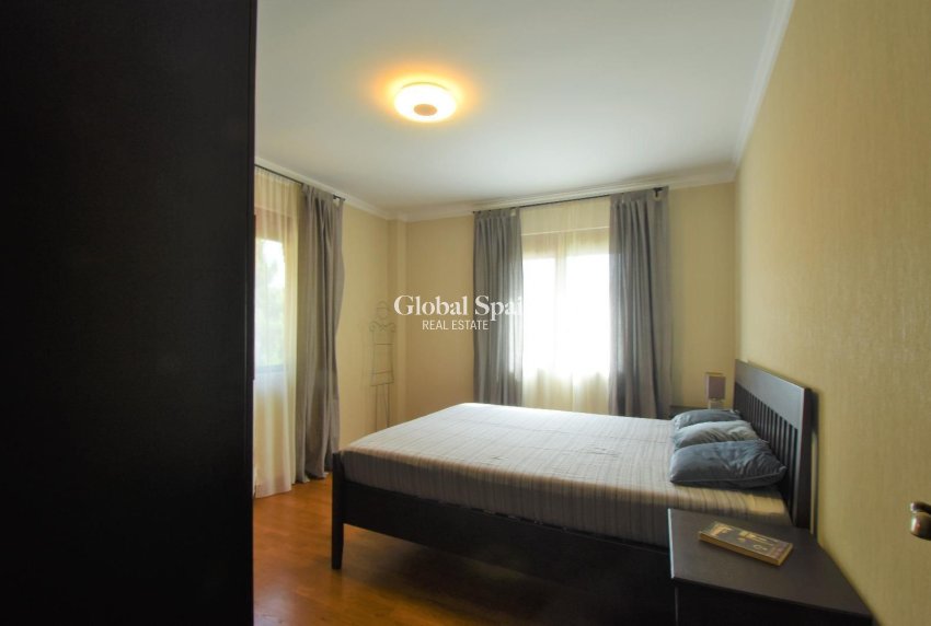 Wederverkoop - VILLA -
CIUDAD QUESADA