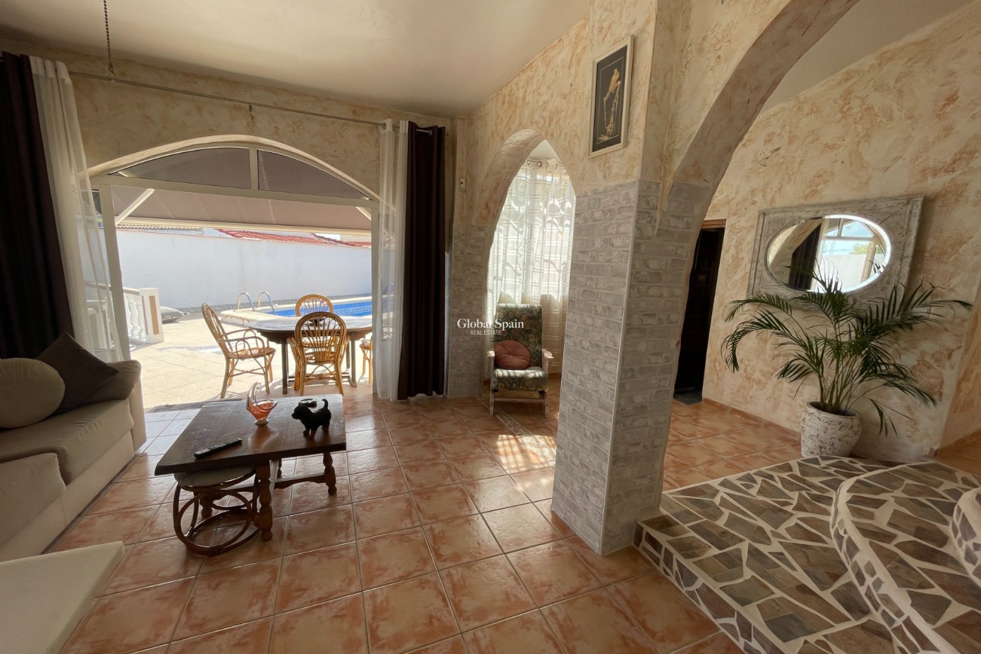 Wederverkoop - VILLA -
CIUDAD QUESADA