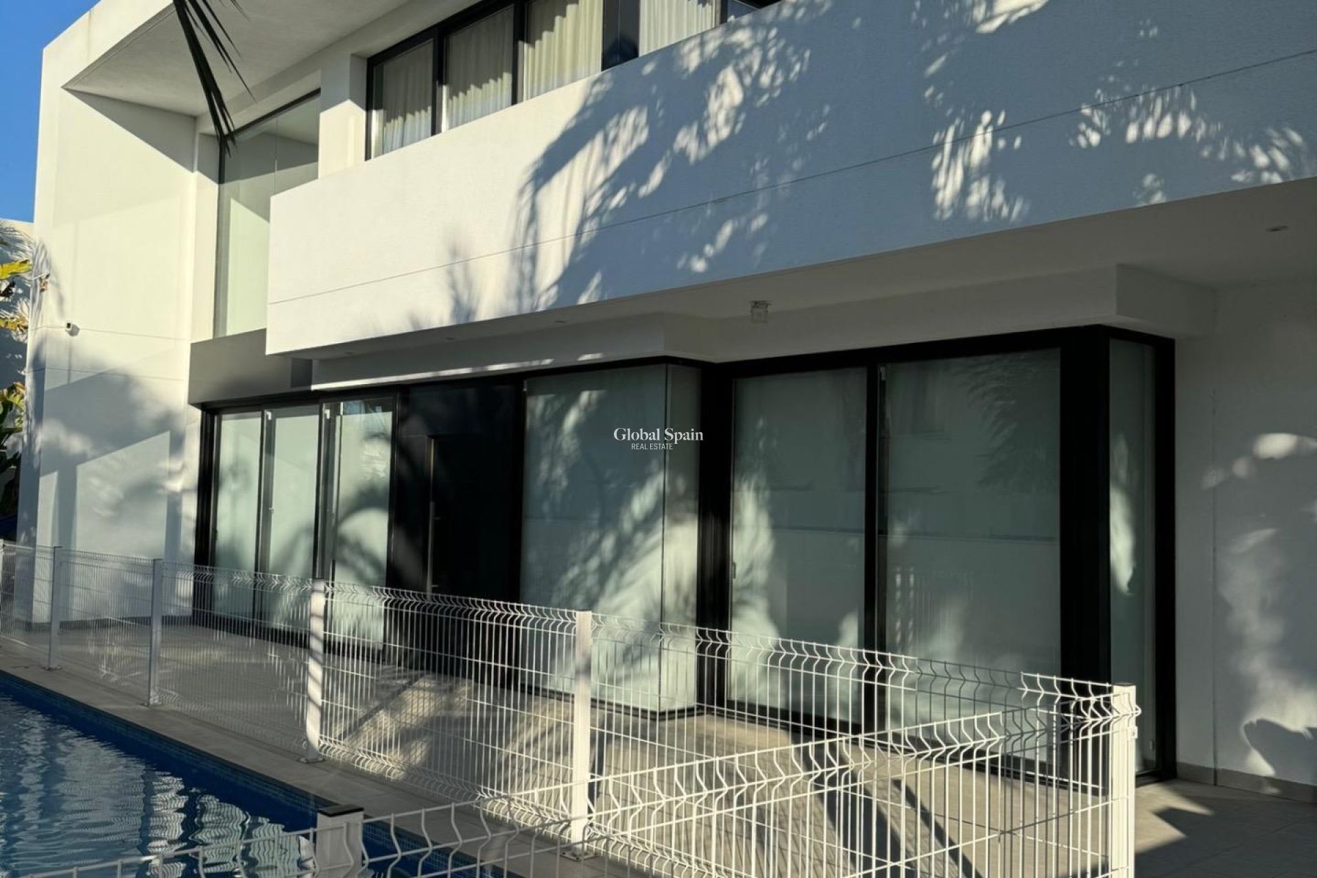 Wederverkoop - VILLA -
CIUDAD QUESADA