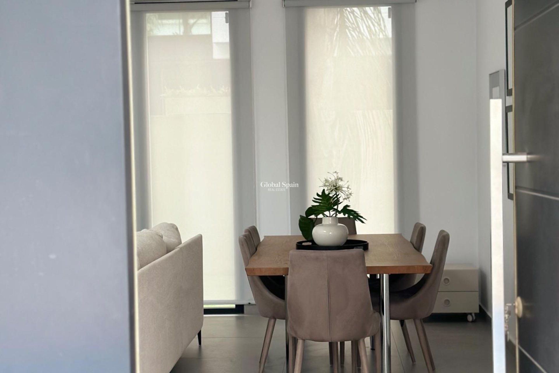 Wederverkoop - VILLA -
CIUDAD QUESADA