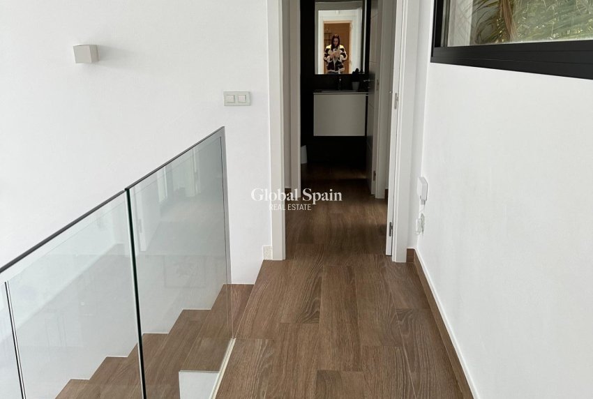 Wederverkoop - VILLA -
CIUDAD QUESADA