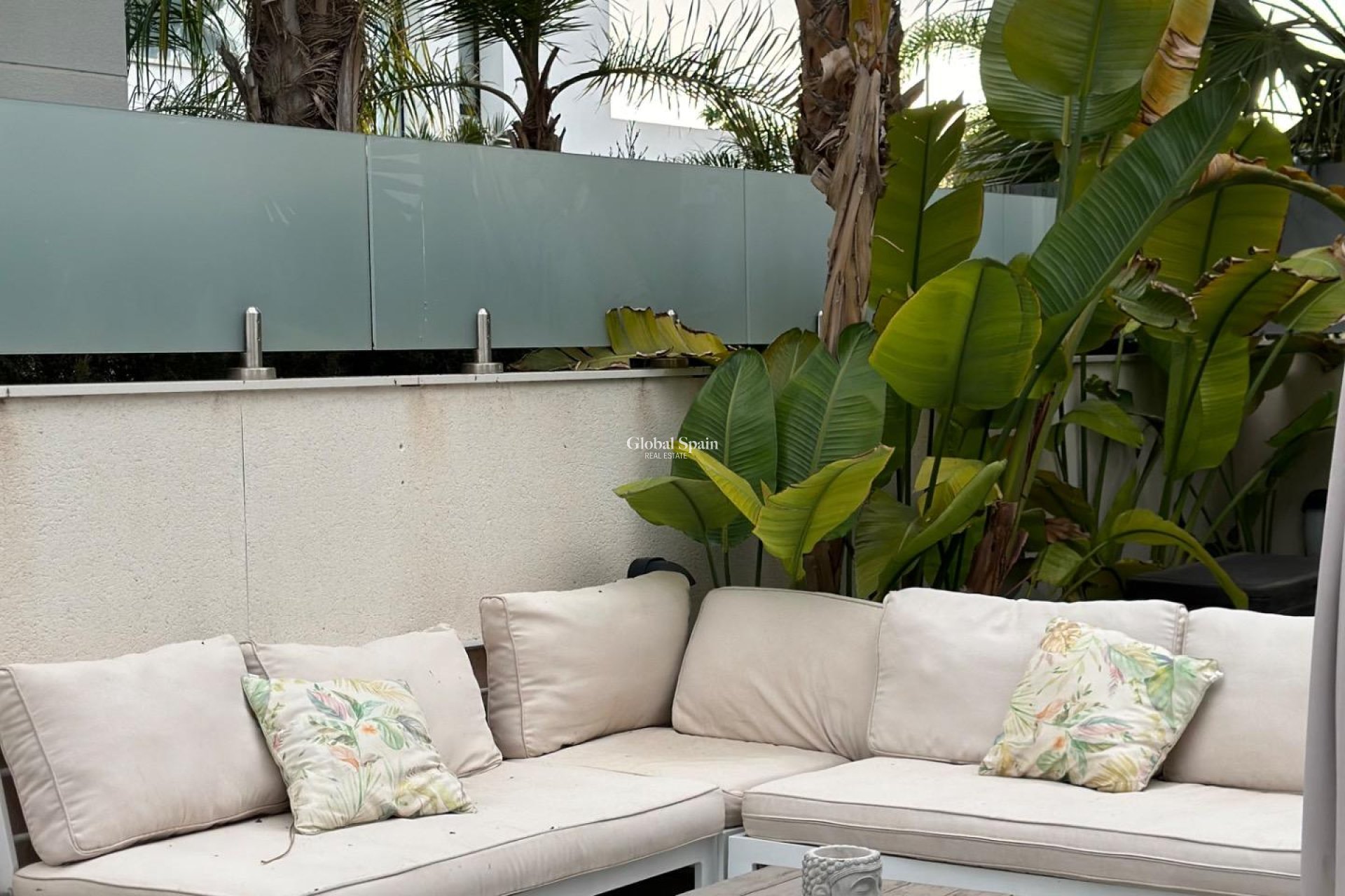 Wederverkoop - VILLA -
CIUDAD QUESADA