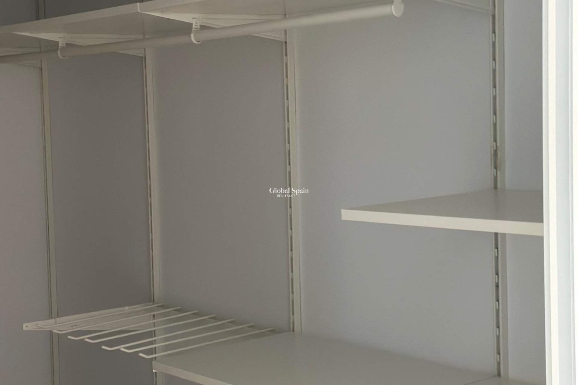 Wederverkoop - VILLA -
CIUDAD QUESADA