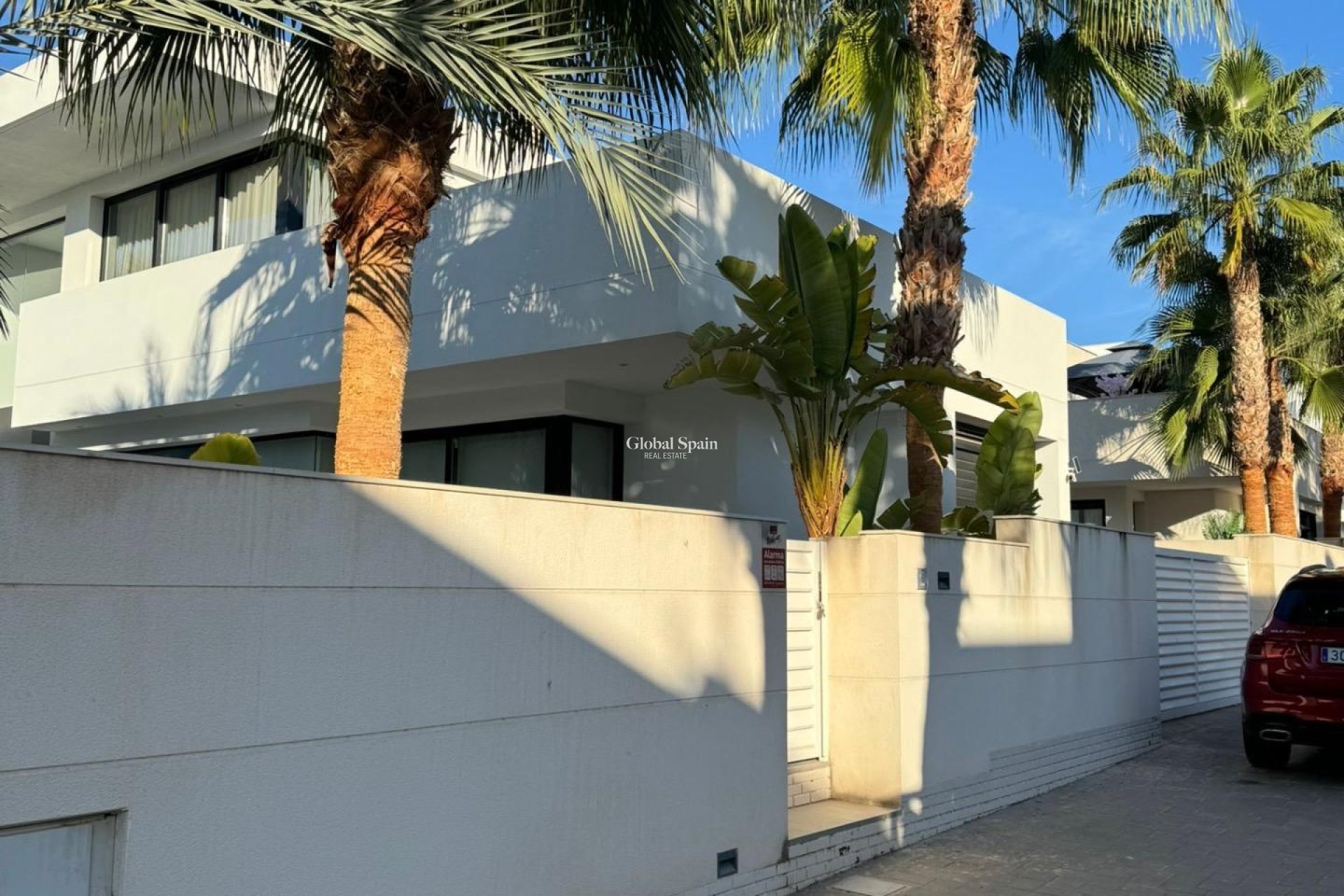 Wederverkoop - VILLA -
CIUDAD QUESADA