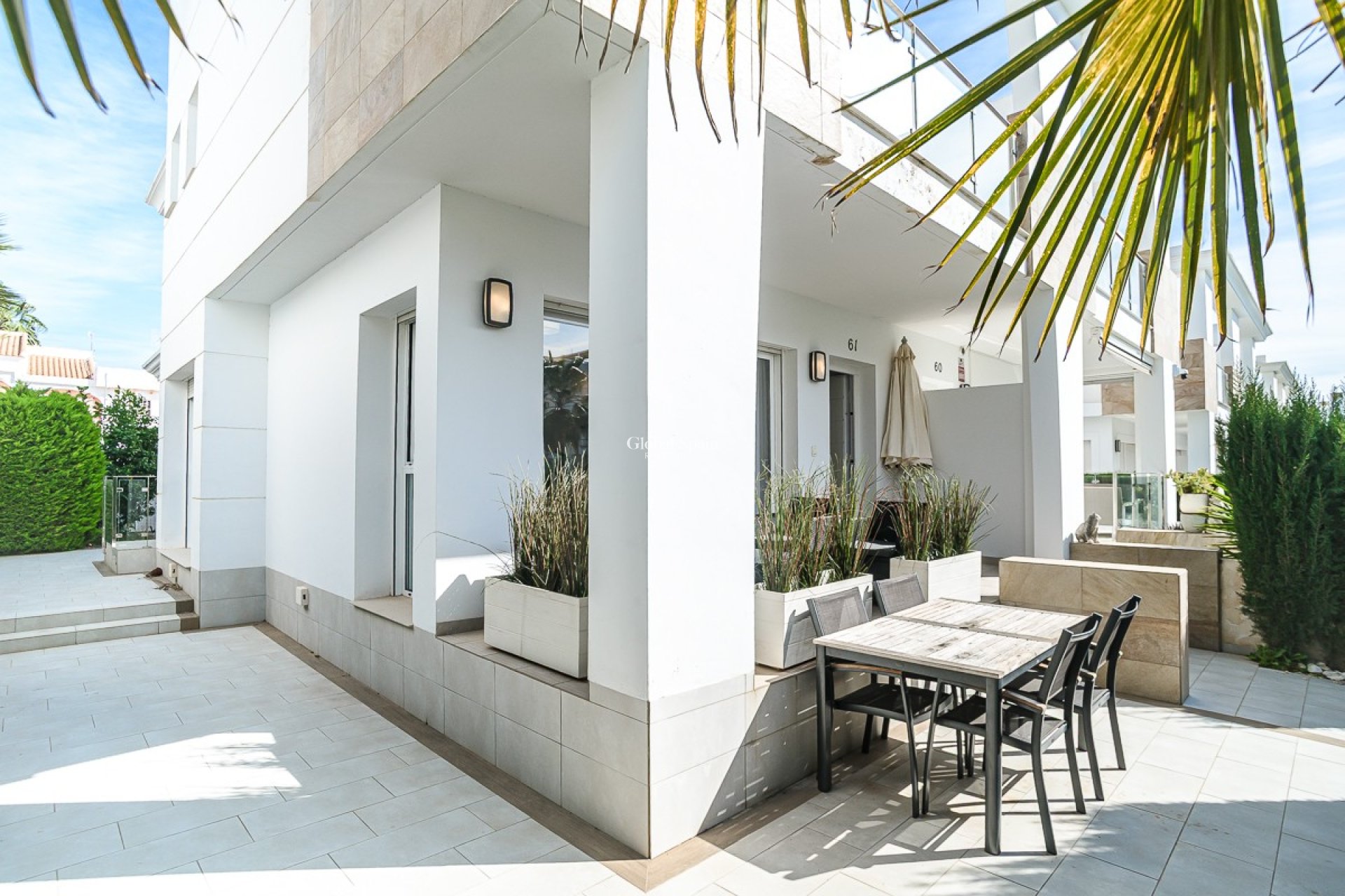 Wederverkoop - VILLA -
CIUDAD QUESADA