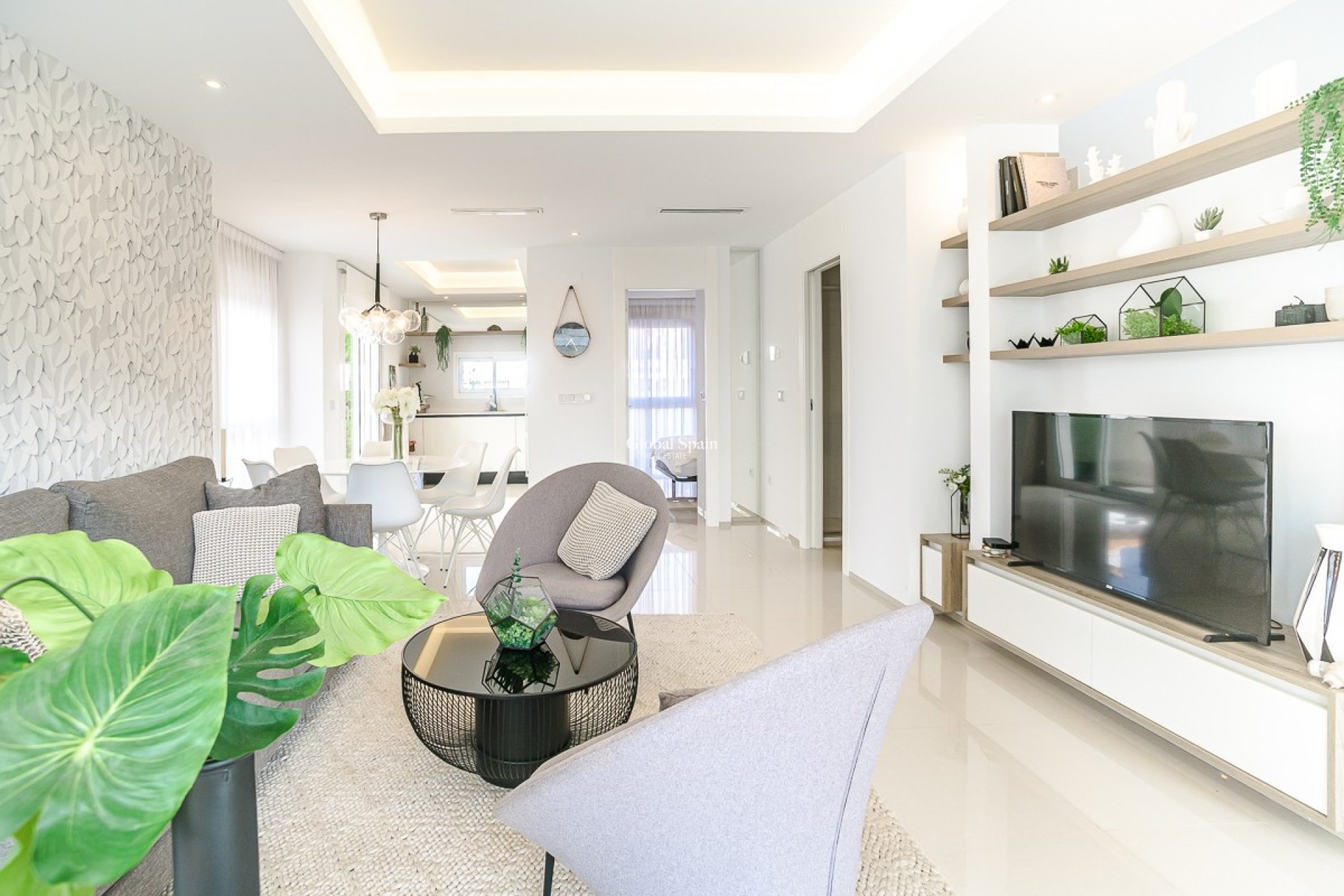 Wederverkoop - VILLA -
CIUDAD QUESADA