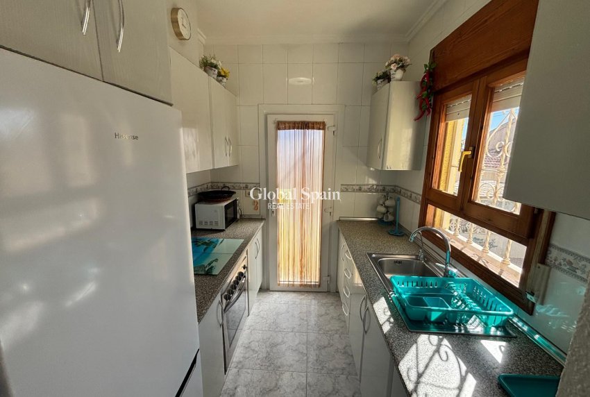 Wederverkoop - VILLA -
CIUDAD QUESADA