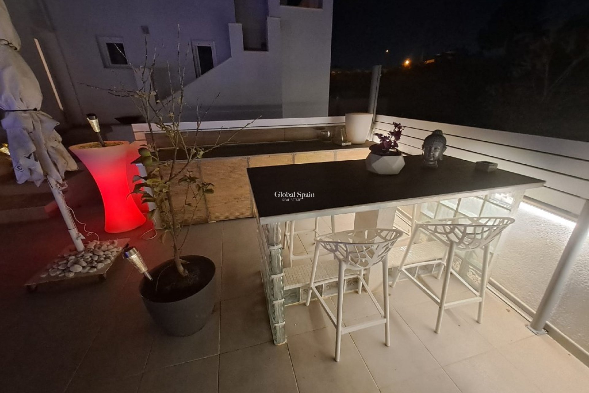 Wederverkoop - VILLA -
CIUDAD QUESADA