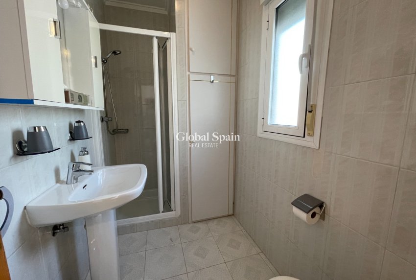 Wederverkoop - VILLA -
CIUDAD QUESADA