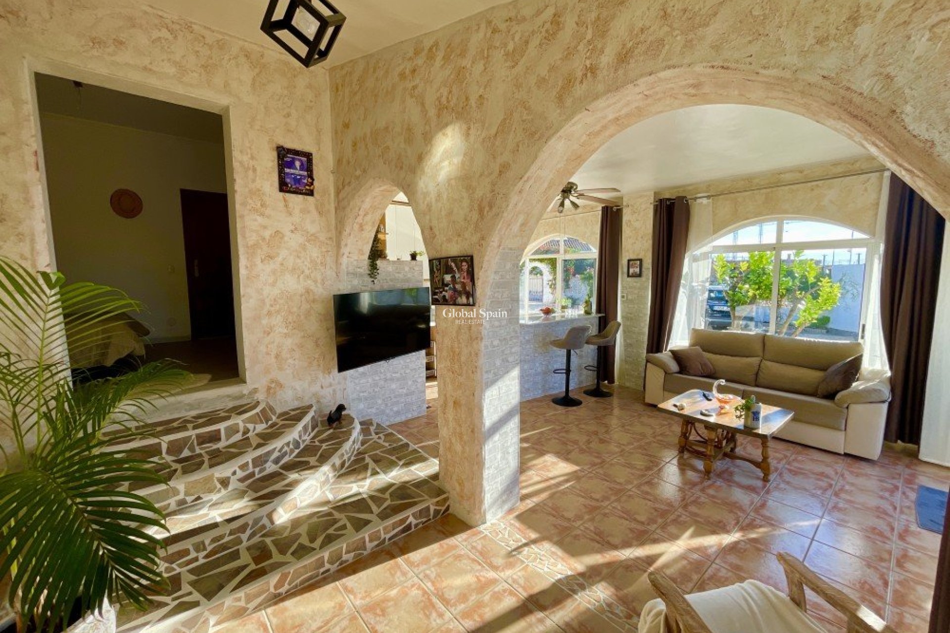 Wederverkoop - VILLA -
CIUDAD QUESADA