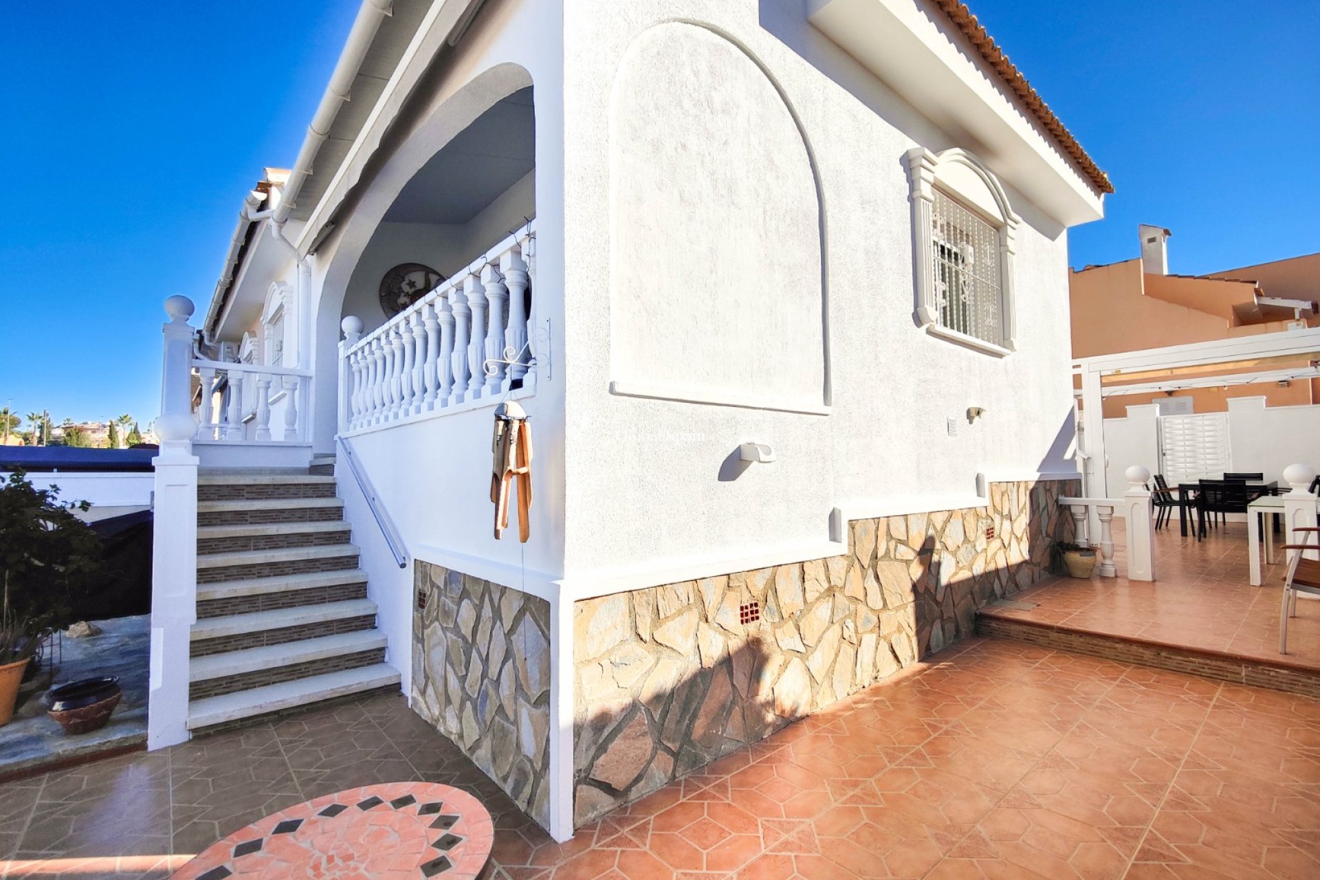 Wederverkoop - VILLA -
CIUDAD QUESADA