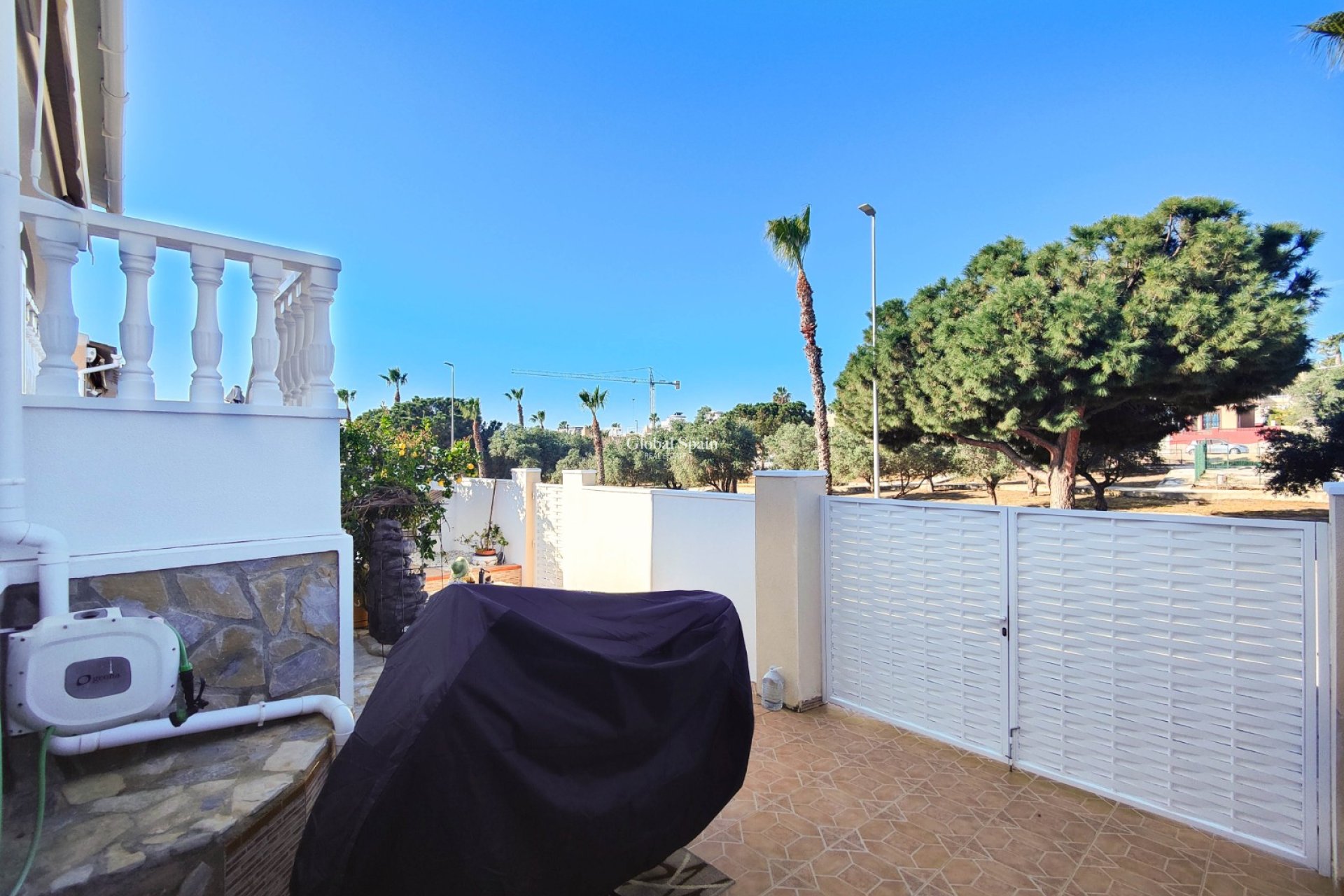 Wederverkoop - VILLA -
CIUDAD QUESADA