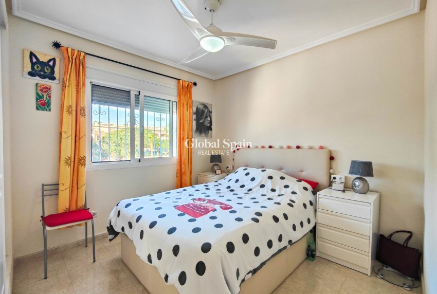 Wederverkoop - VILLA -
CIUDAD QUESADA
