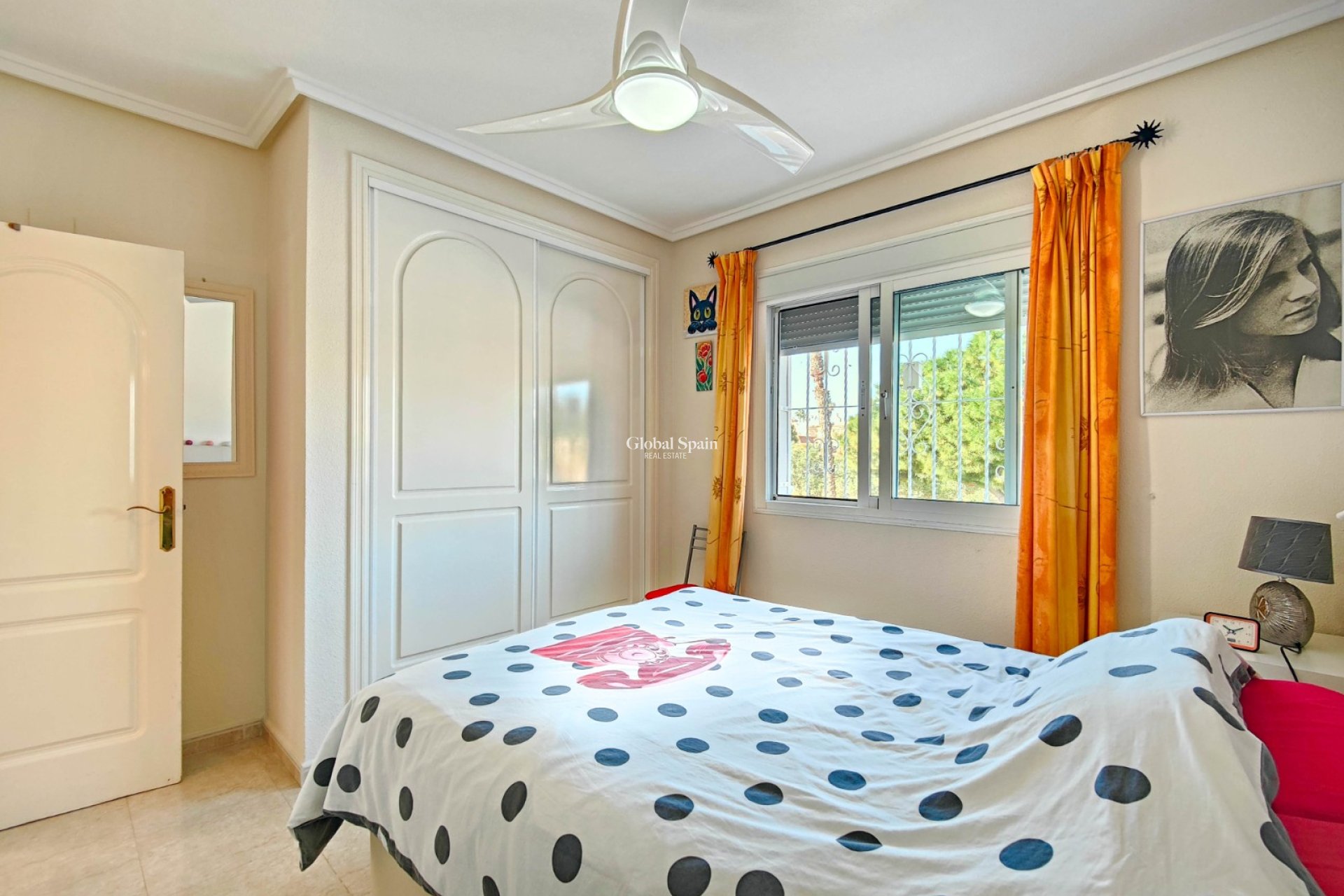 Wederverkoop - VILLA -
CIUDAD QUESADA