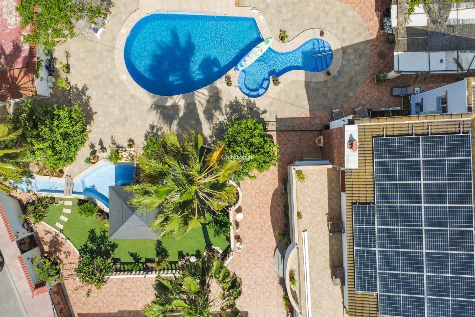 Wederverkoop - VILLA -
CIUDAD QUESADA