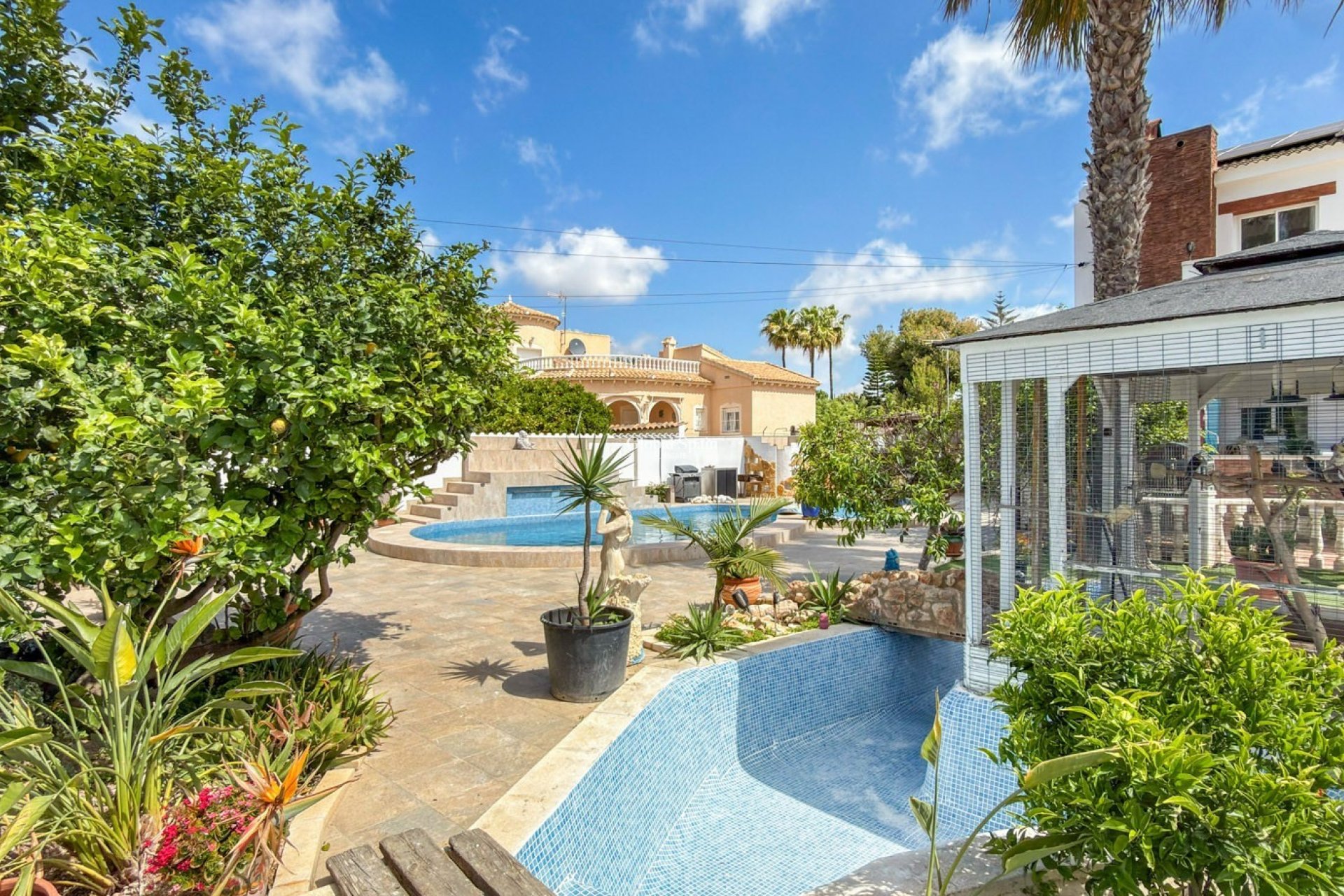 Wederverkoop - VILLA -
CIUDAD QUESADA