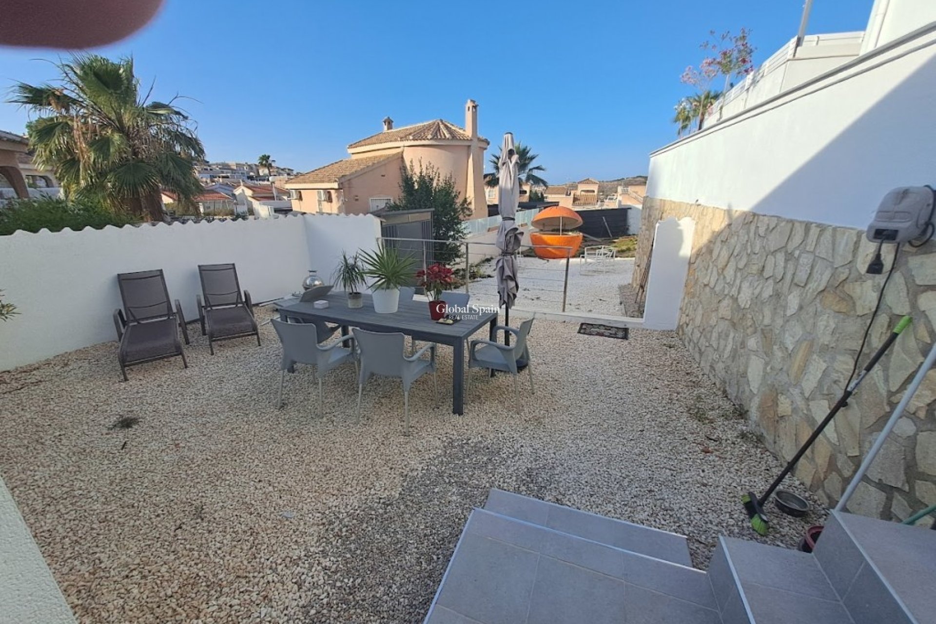 Wederverkoop - VILLA -
CIUDAD QUESADA