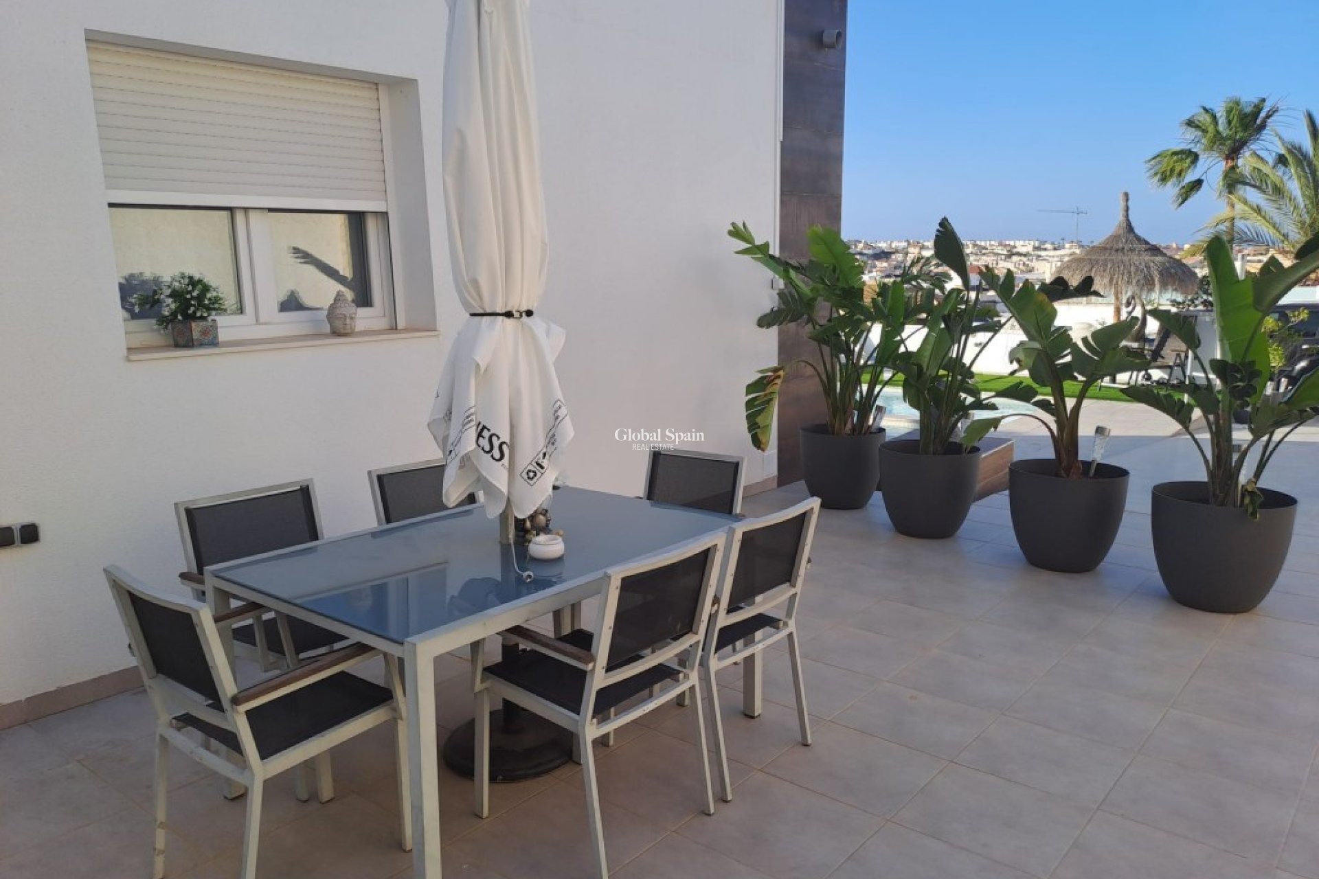 Wederverkoop - VILLA -
CIUDAD QUESADA