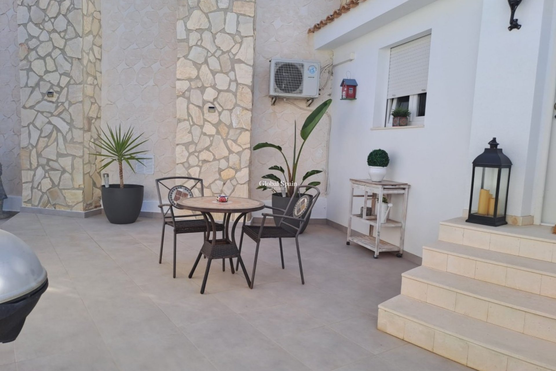 Wederverkoop - VILLA -
CIUDAD QUESADA