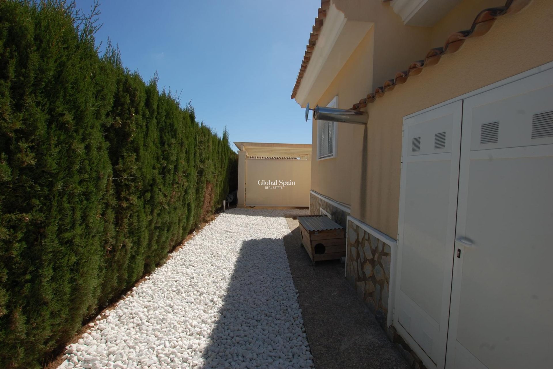 Wederverkoop - VILLA -
CIUDAD QUESADA