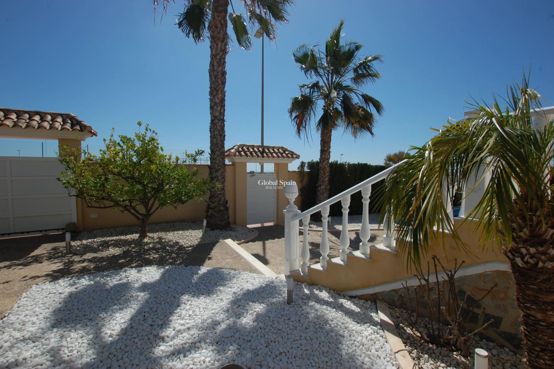 Wederverkoop - VILLA -
CIUDAD QUESADA