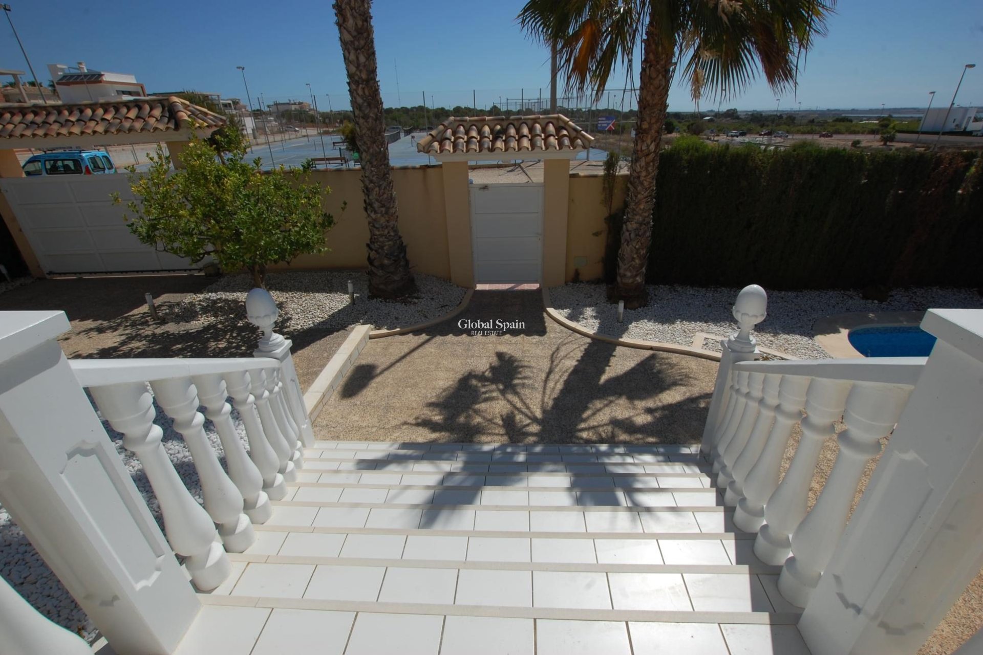 Wederverkoop - VILLA -
CIUDAD QUESADA