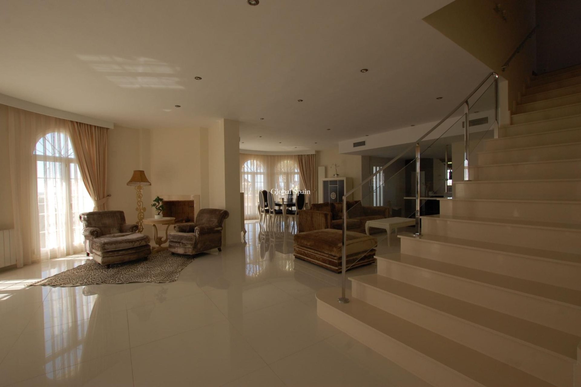 Wederverkoop - VILLA -
CIUDAD QUESADA
